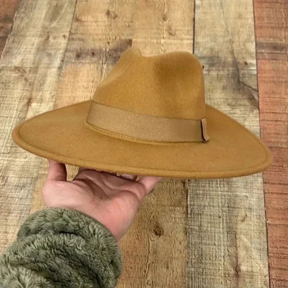Carly Jean Los Angeles Chelsea Wool Hat - Picture 7 of 8